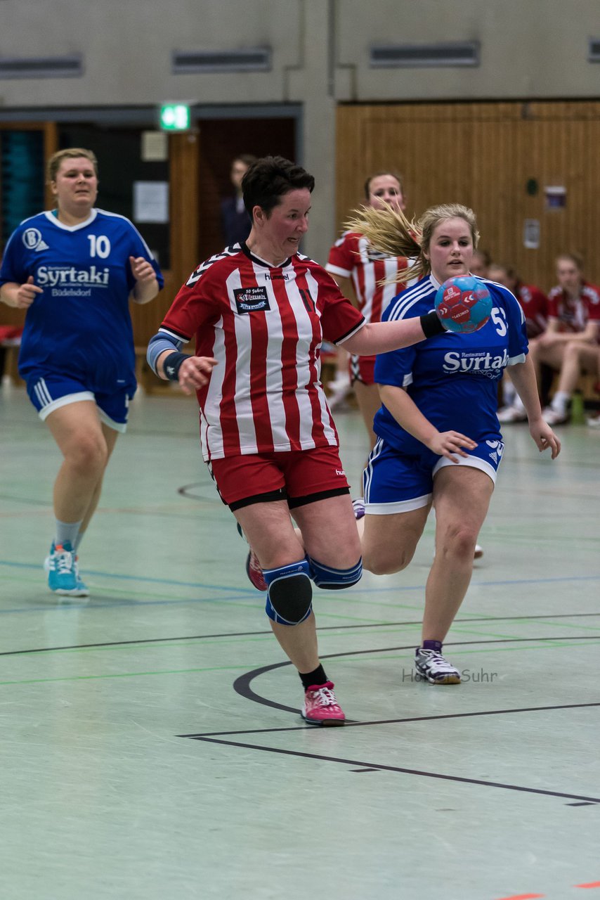 Bild 241 - Frauen Barmstedter TS - Buedelsdorfer TSV : Ergebnis: 26:12